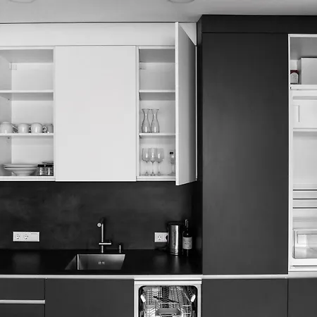 Deluxe By Hostlovers Apartment *