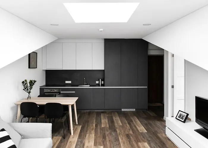 Deluxe By Hostlovers Apartman *