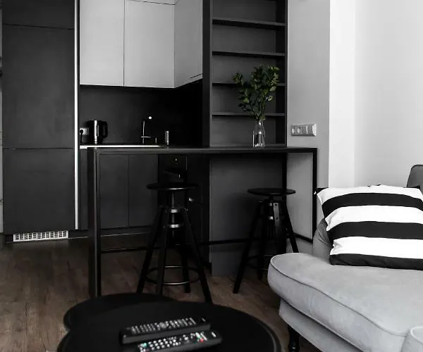 Deluxe By Hostlovers *