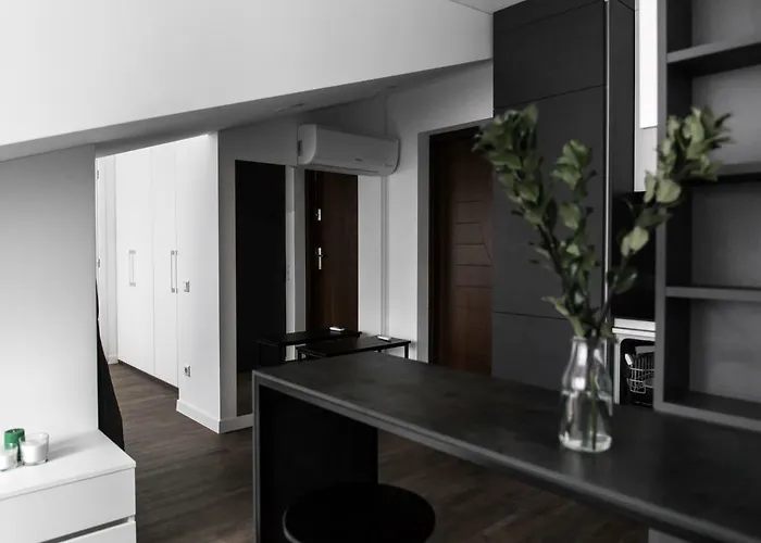 Deluxe By Hostlovers *