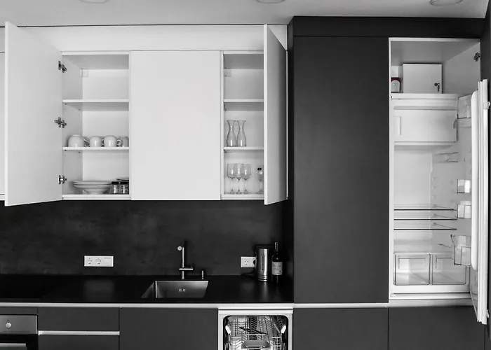 Deluxe By Hostlovers Apartment *